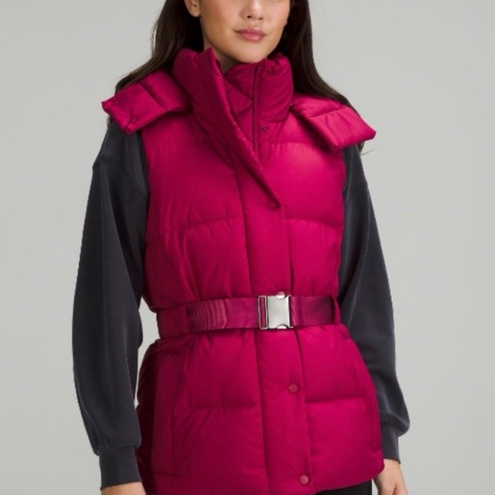 NWT Lululemon Wunder Puff Hooded Waist Vest POME Size 6